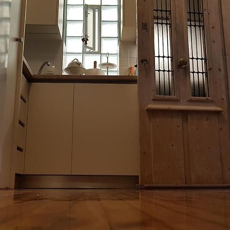 Konstantinos'S Luxury Vintage Apartment Thessaloniki Buitenkant foto