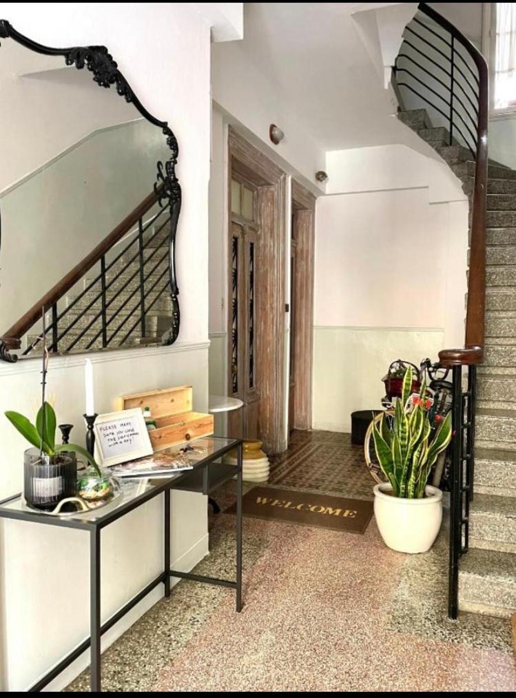 Konstantinos'S Luxury Vintage Apartment Thessaloniki Buitenkant foto